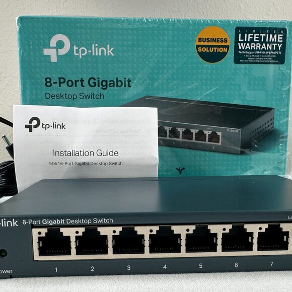 TP-Link TL-SG108 8-Port Gigabit Plug & Play Desktop Switch 10/100/1000Mbp Switch - Picture 7 of 16